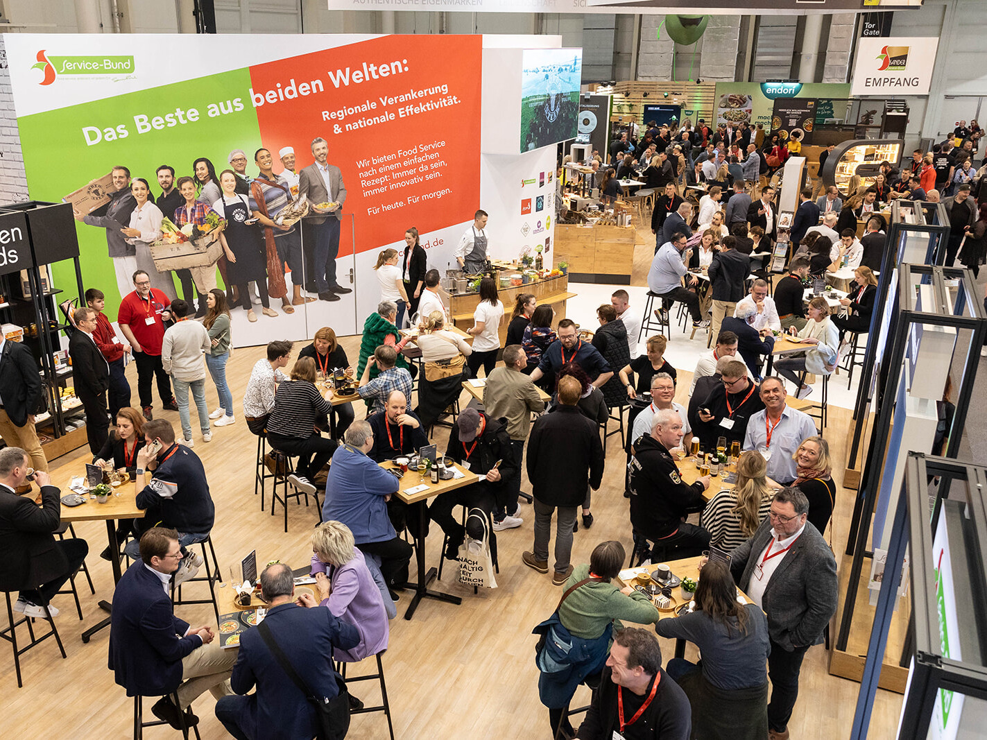 Unter dem Motto "Partnerschaft schafft Zukunft" zeigen wir zusammen mit unserem Kooperationspartner, der Sander Gruppe, in Halle A4 an Stand 421, wie moderne Markenkompetenz, Qualität und Flexibilität Hand in Hand gehen.